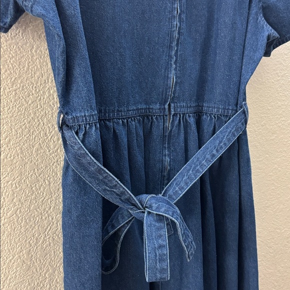 Boho Navy Blue Maxi Dress with Embroidered Accents - Picture 5 of 6